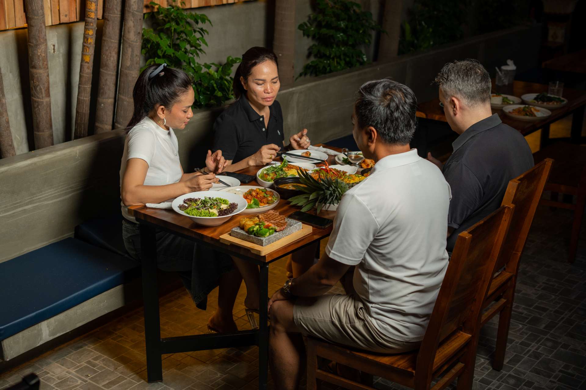 Restaurant atmosphere